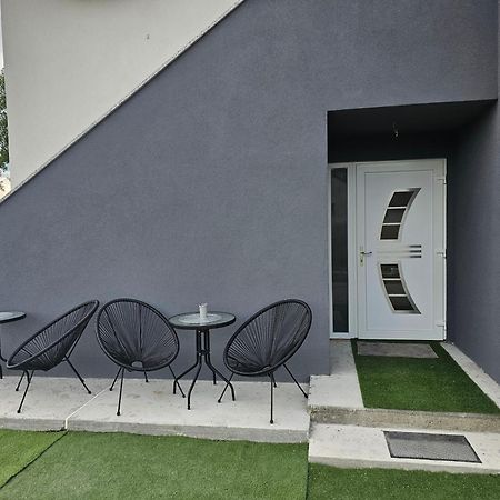 Ena1 & Ena2 -Big Free Parking Apartment Karlovac Luaran gambar