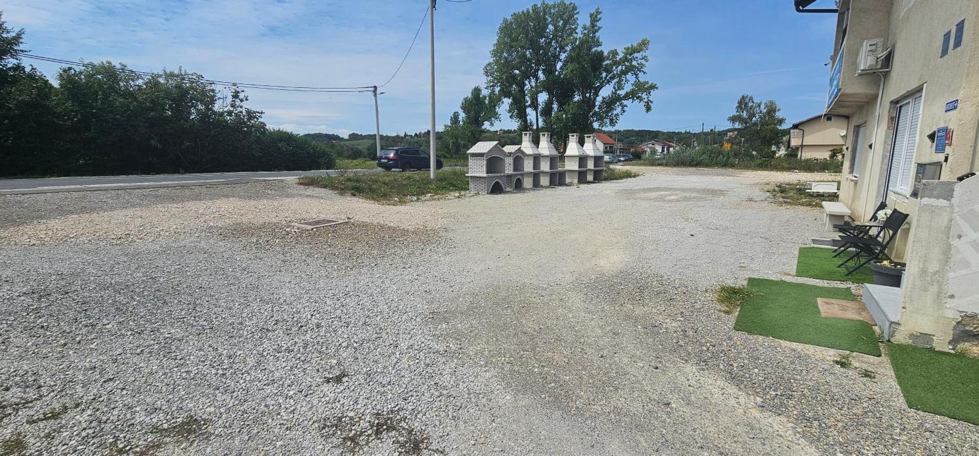 Ena1 & Ena2 -Big Free Parking Apartment Karlovac Luaran gambar